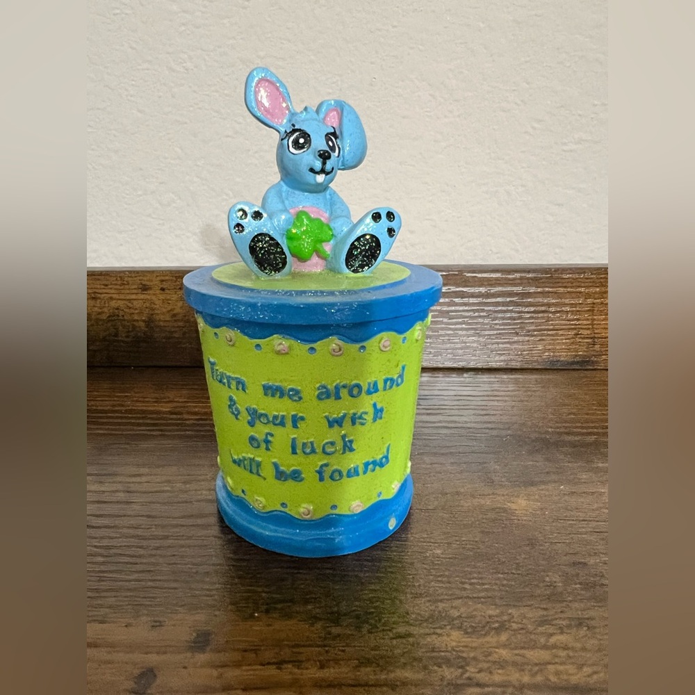 Vintage Claire's Wish Friends Bunny Rabbit Trinket Box 2003  Bunny Charm inside